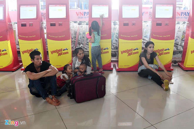 Thu truong GTVT: 'Se khien trach hang bay de huy chuyen hang loat' hinh anh 2 