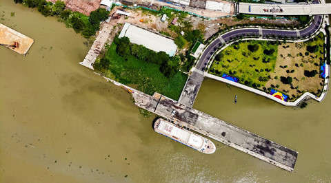 Can canh cau tau Ba Son sap xuong song Sai Gon hinh anh 6 