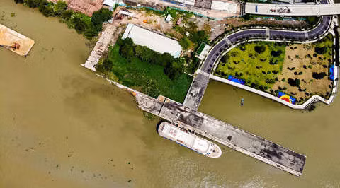 Can canh cau tau Ba Son sap xuong song Sai Gon hinh anh 6 