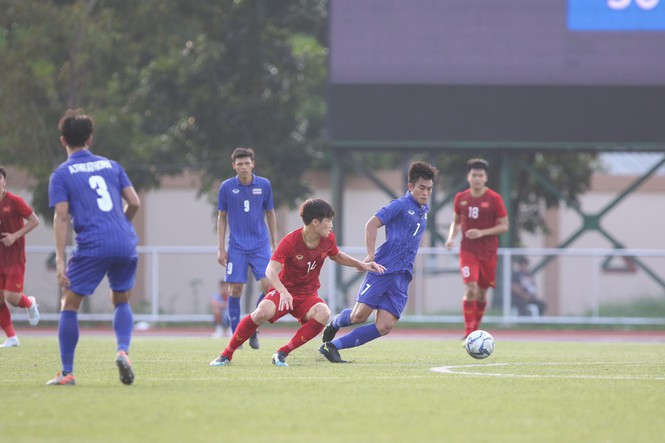 Hòa Thái Lan, U22 Việt Nam gặp Campuchia ở bán kết - ảnh 9