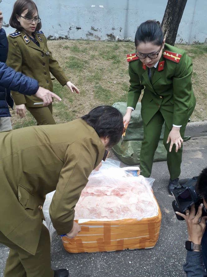 Nguồn thực phẩm cấp đông vào siêu thị ở Hà Nội có an toàn? - ảnh 1