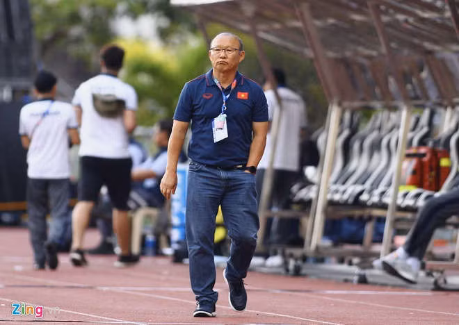 U22 Viet Nam 0-0 Thai Lan: Tien Linh tro lai linh xuong hang cong hinh anh 2 