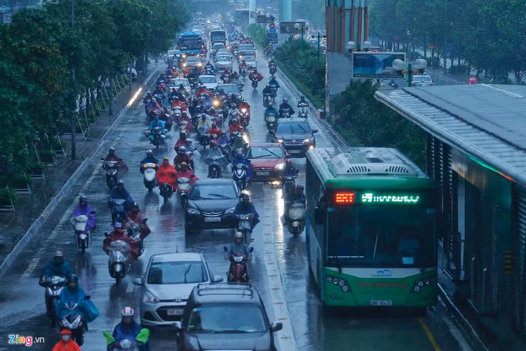 Cay do hang loat o Ha Noi, Hai Phong sau bao Wipha hinh anh 8 