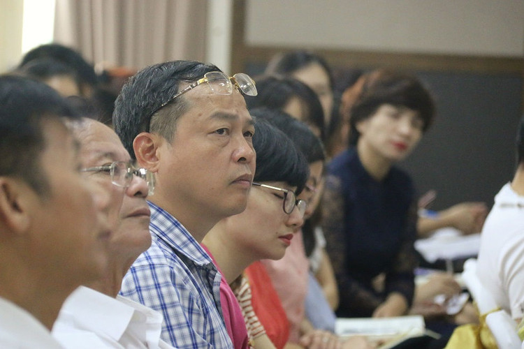 Học sinh giỏi ở Anh về Việt Nam bị đánh giá là chậm tiến