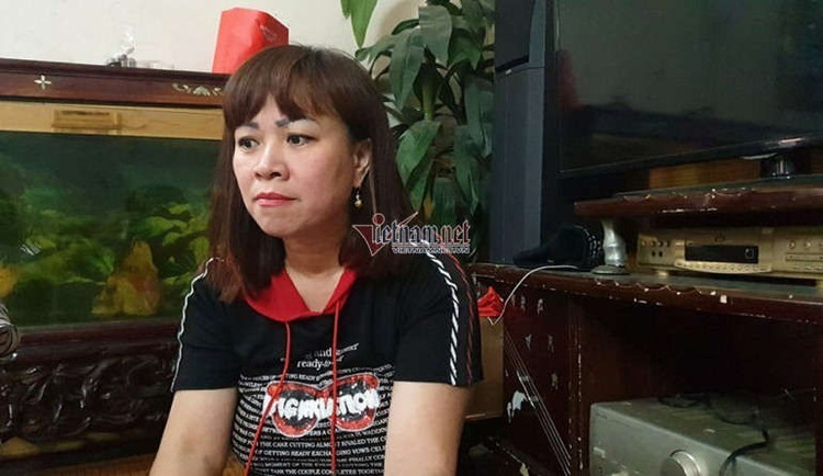 Cho 4 cháu nhỏ uống chai sữa, đối tượng nói 'chúng mày bị tao đầu độc rồi'