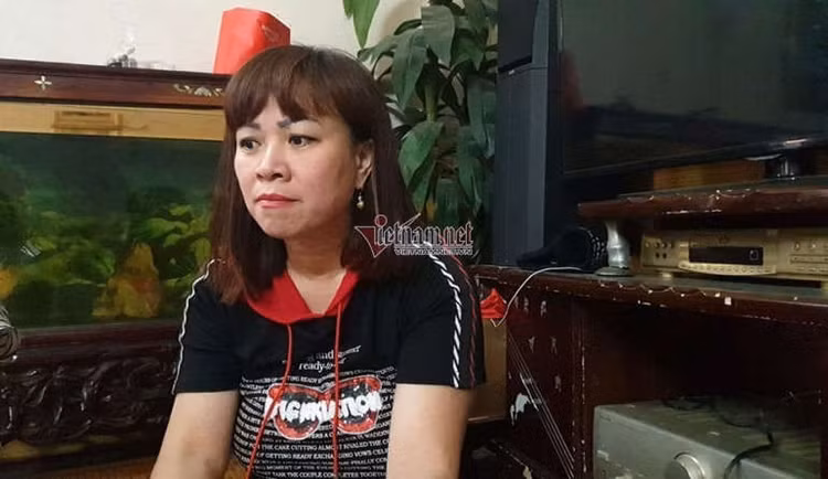 Cho 4 cháu nhỏ uống chai sữa, đối tượng nói 'chúng mày bị tao đầu độc rồi'