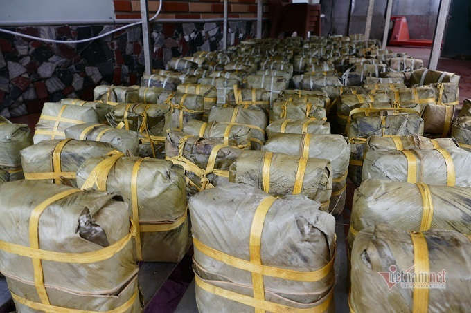 Làng sản xuất bánh chưng Hà Nội tất bật ngày cuối năm