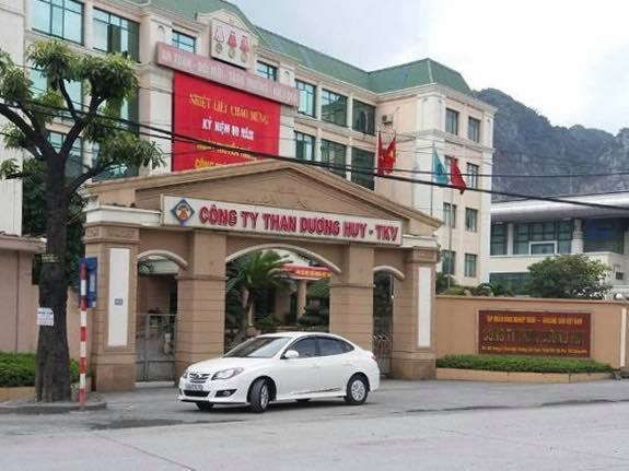 Vách đá đổ sập vùi chết 4 công nhân trong mỏ than ở Quảng Ninh