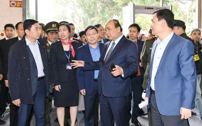 Thủ tướng kiểm tra Trung tâm báo chí phục vụ hội nghị Thượng đỉnh Mỹ-Triều ảnh 1