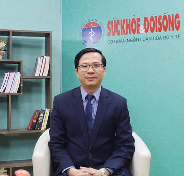 Hà Nội có chỉ số ô nhiễm cao nhất thế giới, Tổng thư ký Hội Hô hấp VN khuyến cáo: Những người đã mắc bệnh về hô hấp không nên ra ngoài - Ảnh 2.