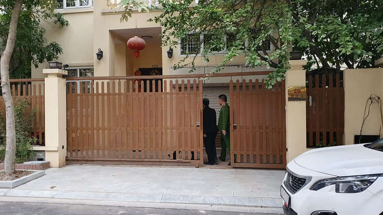 Đang khám nhà Chánh văn phòng Thành ủy Hà Nội - ảnh 1