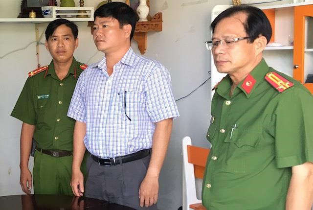 Bat tam giam nguyen Chu tich, Pho chu tich UBND TP Tra Vinh hinh anh 2 