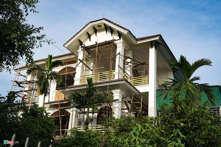 Biet thu, xe sang o xa co 1.500 nguoi xuat khau lao dong hinh anh 5 