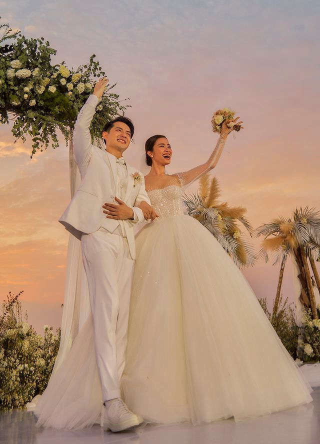 Ông Cao Thắng khóc cảm ơn Đông Nhi trong đám cưới đẹp như mơ - 13