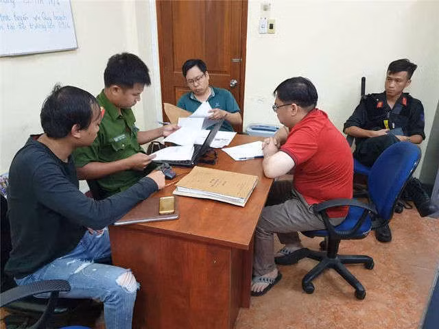 Phá đường dây đánh bạc qua mạng siêu khủng, tới 30.000 tỷ đồng - 1