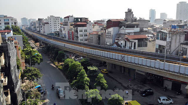 Cận cảnh đường sắt xây dựng hơn một thập kỷ, đội vốn hơn 18 nghìn tỷ - Ảnh 6.