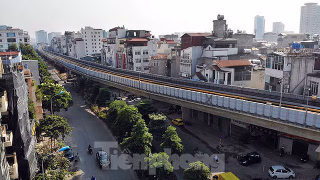 Cận cảnh đường sắt xây dựng hơn một thập kỷ, đội vốn hơn 18 nghìn tỷ - Ảnh 6.