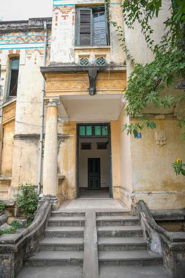 Tạm ngừng hạ giải ngôi biệt thự cổ 128C Đại La - Trạm phát sóng Bạch Mai - 1