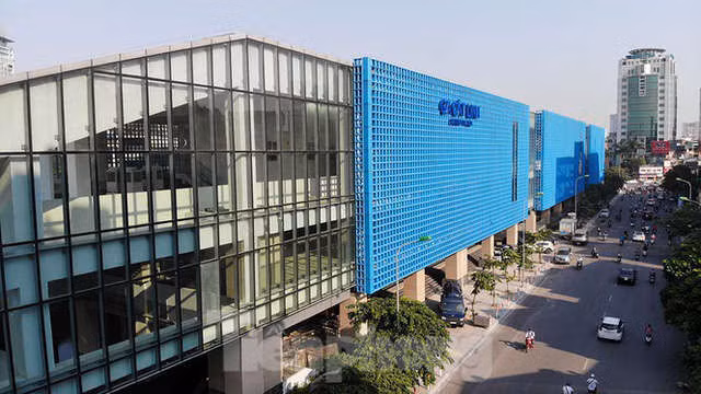 Cận cảnh đường sắt xây dựng hơn một thập kỷ, đội vốn hơn 18 nghìn tỷ - Ảnh 1.