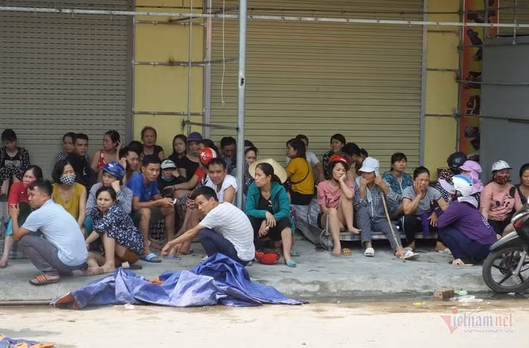 Chợ Thanh Hóa cháy thành tro, tiểu thương lao đao hết kế sinh nhai