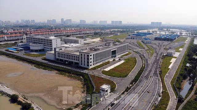 Cận cảnh đường sắt xây dựng hơn một thập kỷ, đội vốn hơn 18 nghìn tỷ - Ảnh 15.