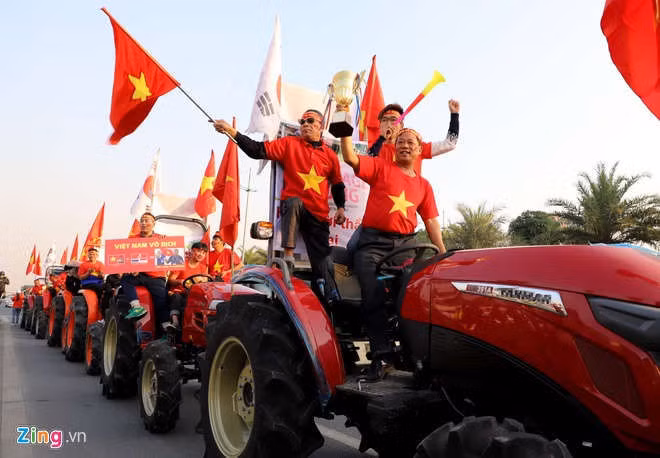 May bay dua nha vo dich SEA Games ha canh xuong Noi Bai hinh anh 27 