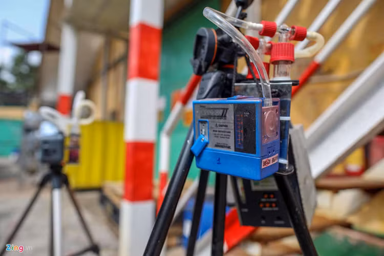 Canh quan doi tay doc hien truong vu chay Rang Dong hinh anh 10 