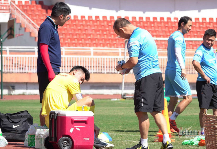 Sao U23 Việt Nam đáp cực gắt 'Messi Thái' sau lời khiêu chiến