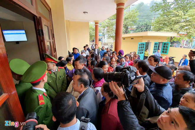 Me nu sinh giao ga xin toa mot an hue hinh anh 3 