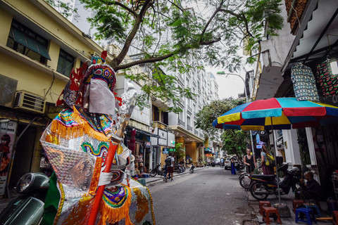 Diem mat nhung tuyen pho Ha Noi co gia dat ngang New York, Paris hinh anh 5 