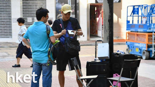 Apple Store vo tran vi nhieu nguoi Viet mua den 6 chiec iPhone 11 hinh anh 51 