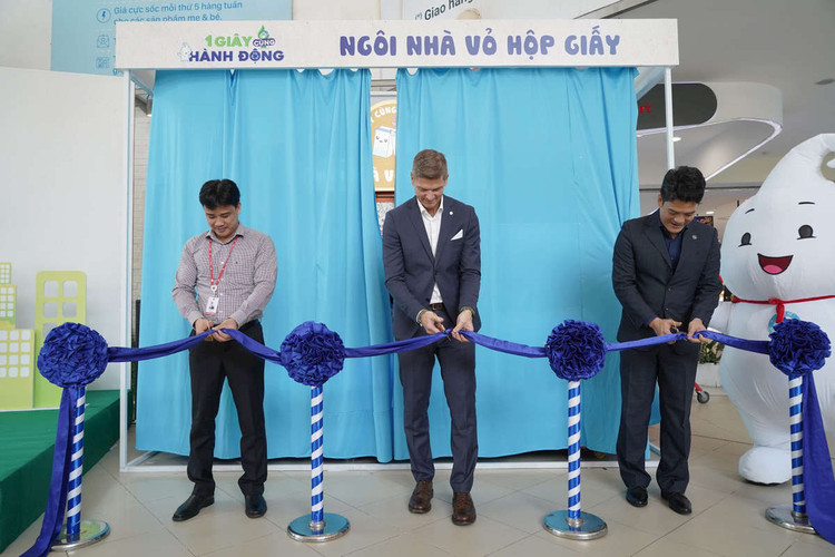 LOTTE Mart, Tetra Pak và NHC chung tay triển khai dự án “Ngôi nhà vỏ hộp giấy”.