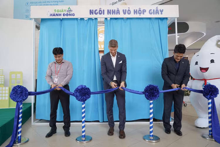 LOTTE Mart, Tetra Pak và NHC chung tay triển khai dự án “Ngôi nhà vỏ hộp giấy”.