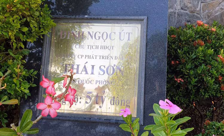 Cựu bí thư Hậu Giang Huỳnh Minh Chắc nói về Út 'trọc' tài trợ 5 tỉ xây phủ đường