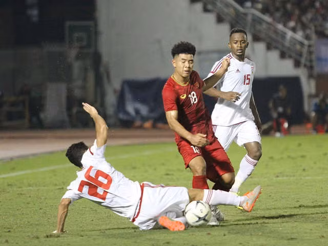 U23 Việt Nam 0-0 U23 UAE (Hết hiệp 1): Thế trận căng thẳng - 46