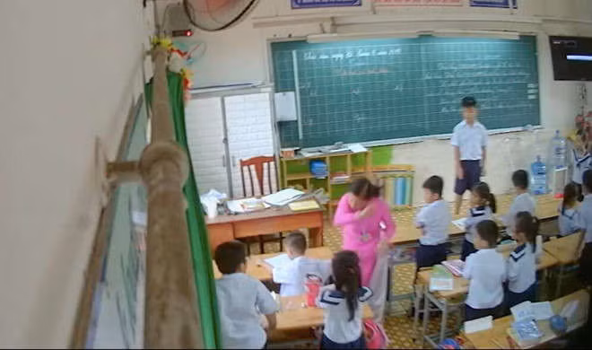 Co giao tai TP.HCM danh, mang chui hang loat hoc sinh trong lop hinh anh 1 
