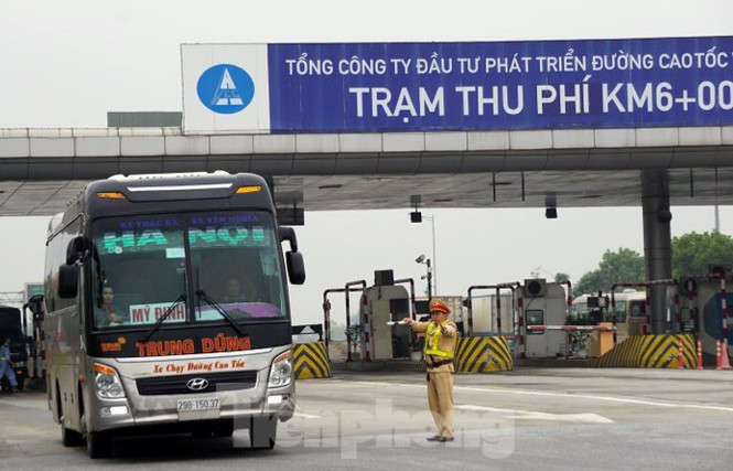 Uống rượu từ tối trước đến hôm sau vẫn bị phạt 7 triệu đồng - ảnh 1