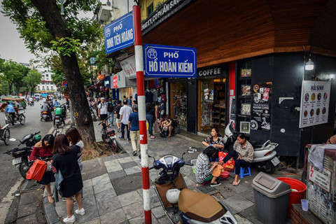 Diem mat nhung tuyen pho Ha Noi co gia dat ngang New York, Paris hinh anh 3 