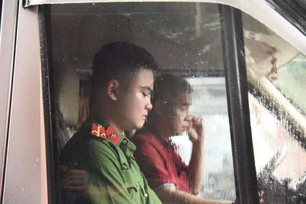 Lý do hoãn thực nghiệm lần 2 vụ bé trai trường Gateway tử vong