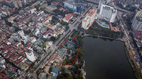 Nhung cong vien o Ha Noi bi 'xen dat' lam nha hang, quan ca phe hinh anh 6 