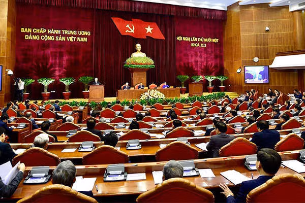 Giải phẫu 'khối u' chạy chức quyền bằng cơ chế cột chặt trách nhiệm cá nhân