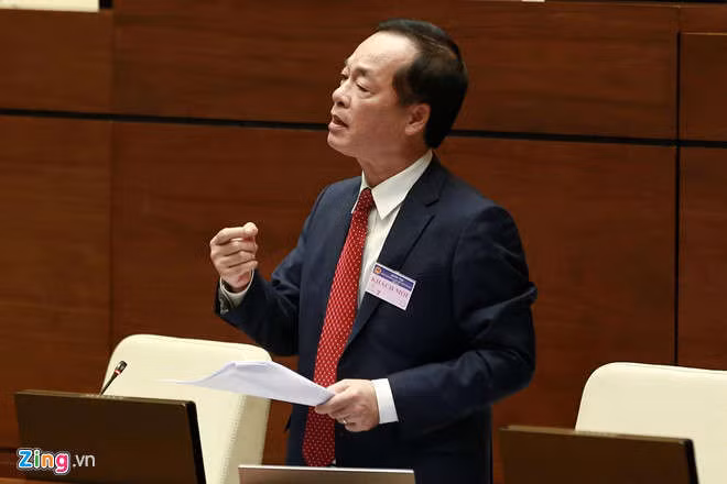 Quoc hoi tiep tuc chat van Bo truong Xay dung hinh anh 1 