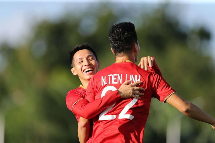 Hùng Dũng đã có bàn thắng đầu tiên ở SEA Games. Ảnh: D.P