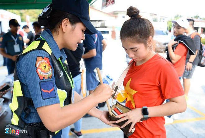 U22 Viet Nam 0-0 Thai Lan: Tien Linh tro lai linh xuong hang cong hinh anh 25 
