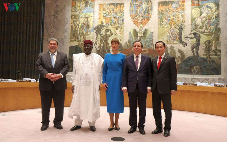 doi ngoai viet nam 2019: dau an ban linh va vi the chinh tri hinh 4