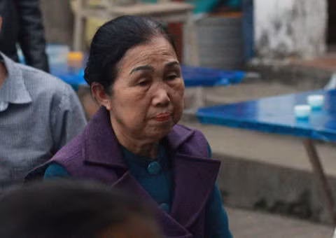 Buoi dua ma dinh menh tro thanh dam tang cua 8 nguoi cung dong toc hinh anh 3 