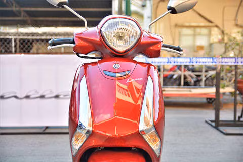 Xe tay ga cho nu: Yamaha Latte qua kho de gay ap luc len Honda Lead? hinh anh 3 