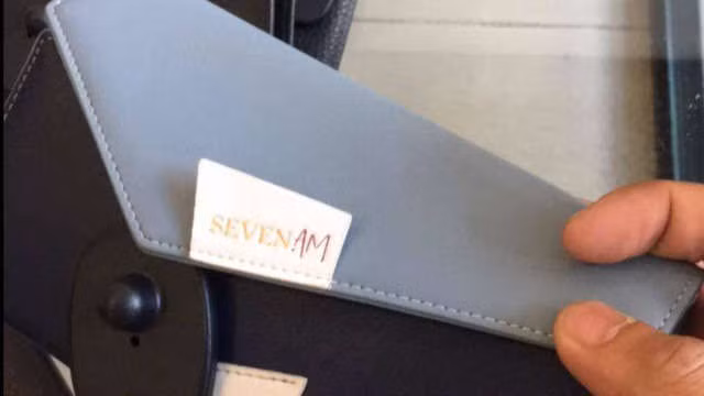  Ông chủ SEVEN.am: Cắt mác cổ sản phẩm nhập Trung Quốc vì khách kêu ngứa - Ảnh 1.