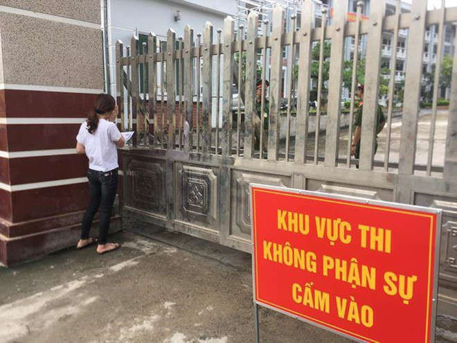 De thi Ngu van hoi ve 'Ai da dat ten cho dong song?' hinh anh 2 