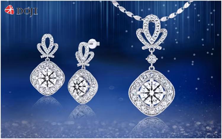 Dịp này, khi mua Trang sức Kim cương, Trang sức Ổ (Chờ), bên cạnh ưu đãi cực khủng tới 30%, khách hàng có cơ hội tặng thêm vàng bốn số 999.9.